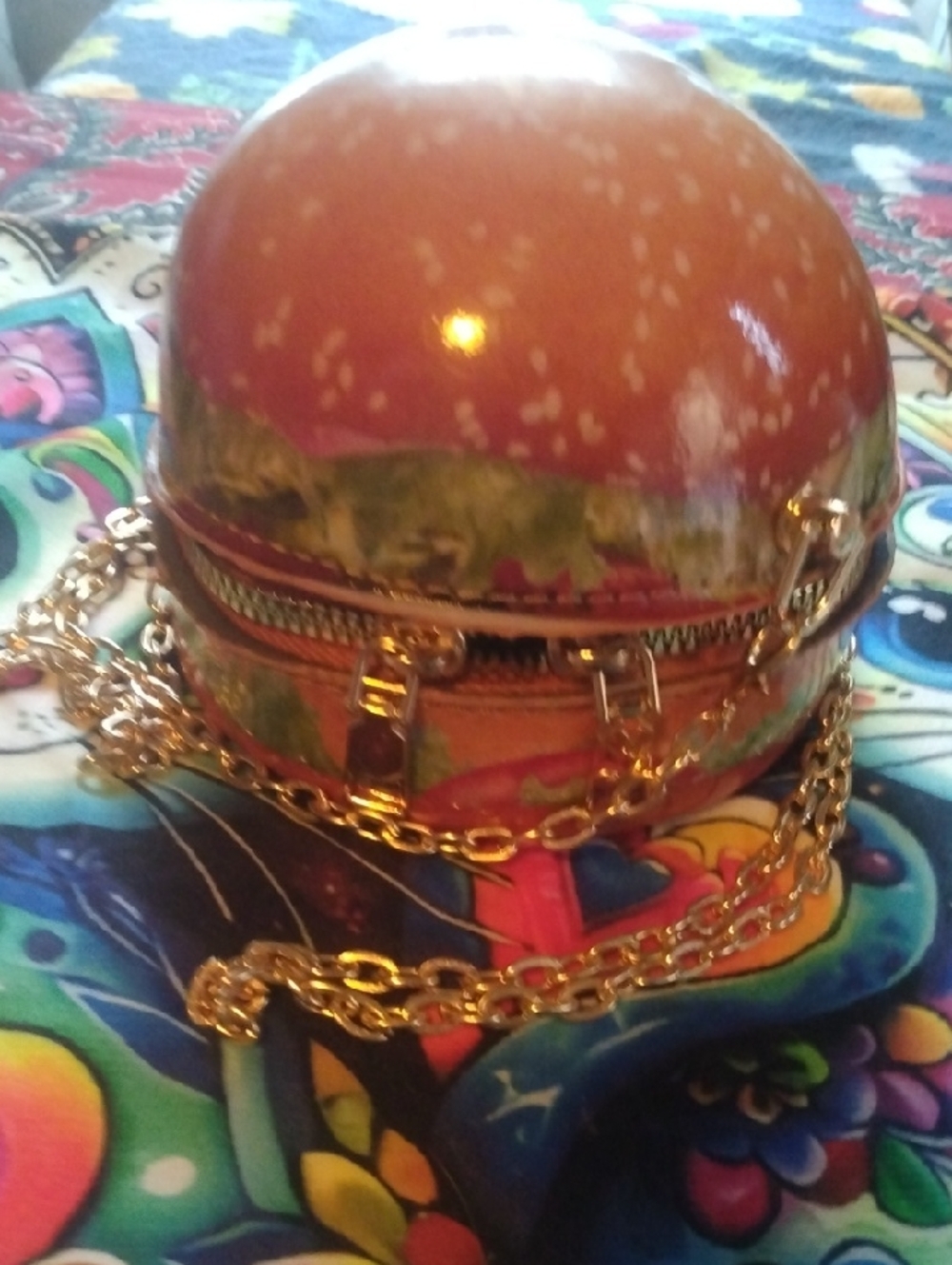 Novelty HandbagGold Chain Round Crossbody Bag - Pink Brown Pattern Cheeseburger